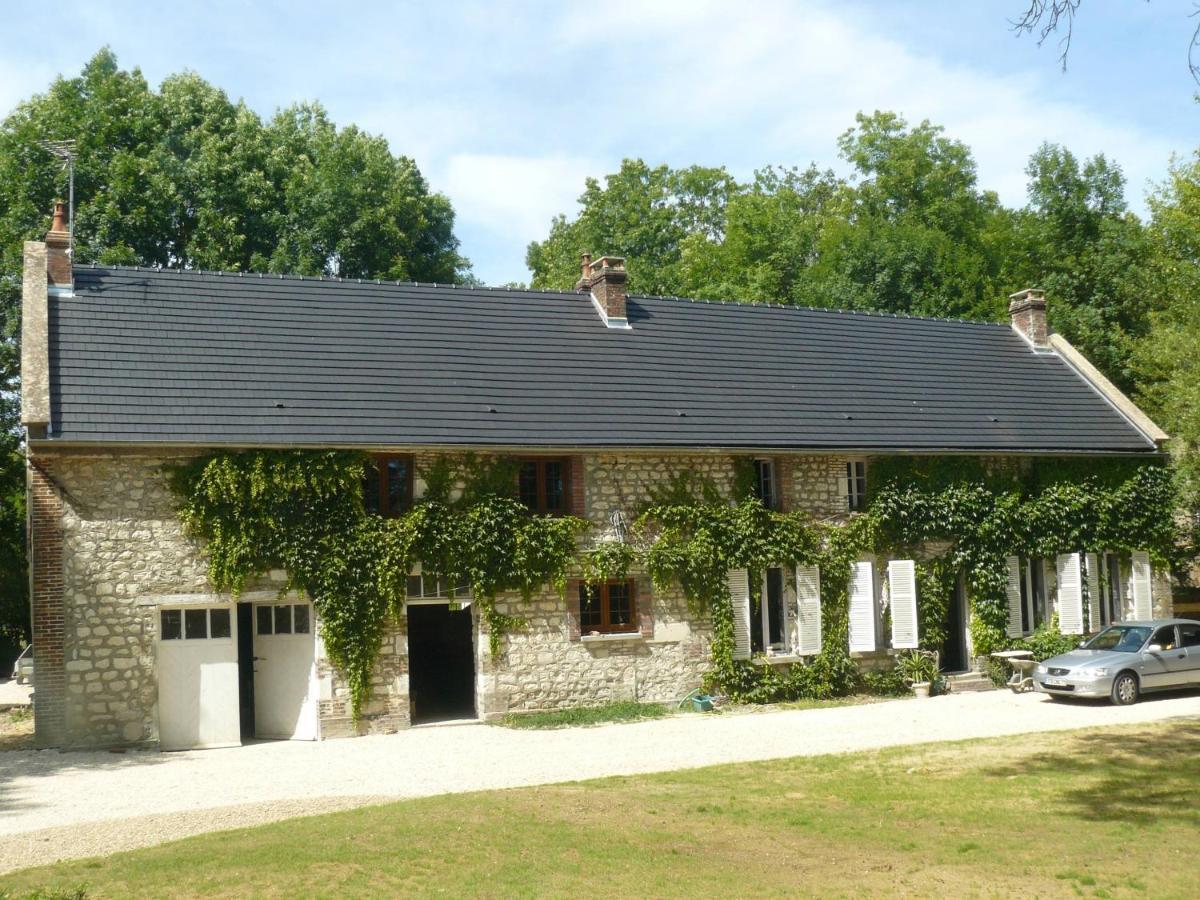 Villa corps de ferme avec piscine et chevaux à Venizy Extérieur photo
